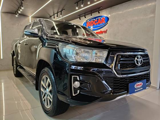 TOYOTA HILUX 2.8 SR 4X4 CD 16V DIESEL 4P AUTOMÁTICO